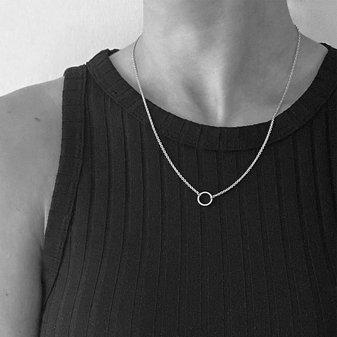 Eternity necklace silver
